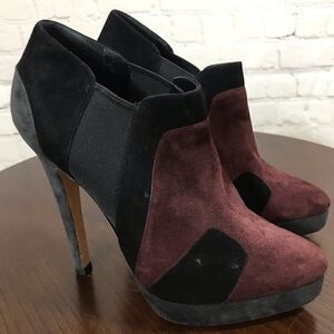 39 (9) KATIA LOMBARDI multi color suede booties